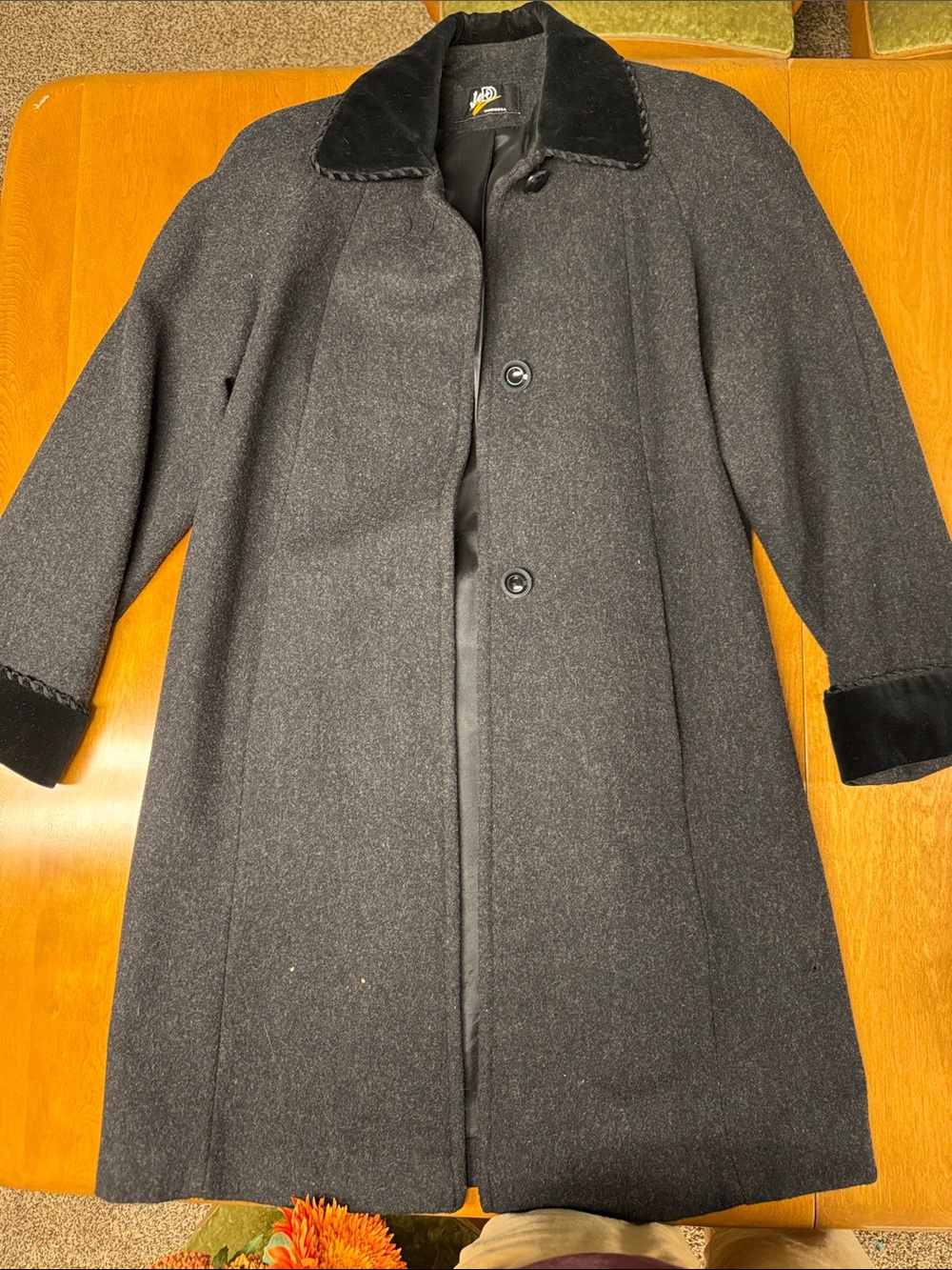 Classic Black Wool-Blend Long Trench Coat with Velvet Trim